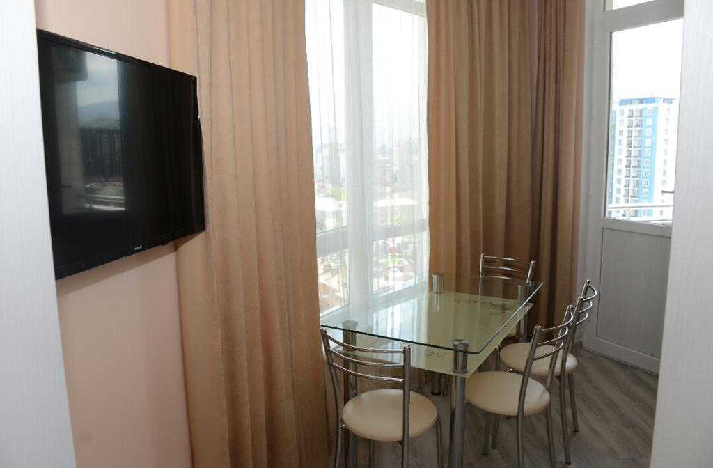 G.M.M Apartaments Батуми Екстериор снимка